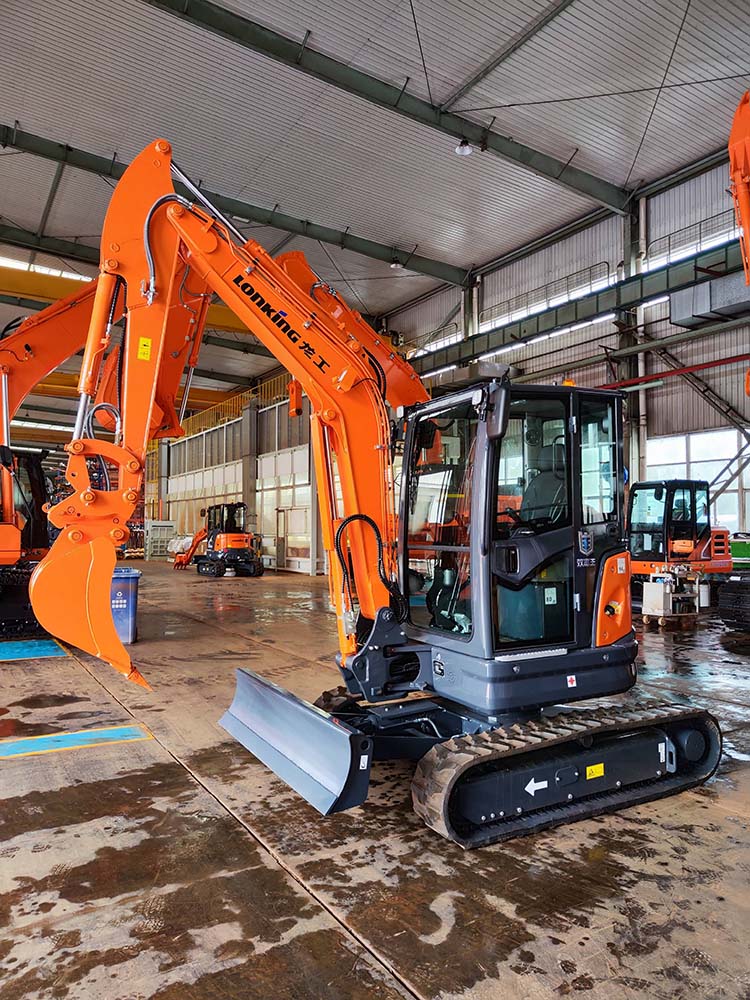 CDM6035 HÜDRAULILINE EKSKAVAATOR 2